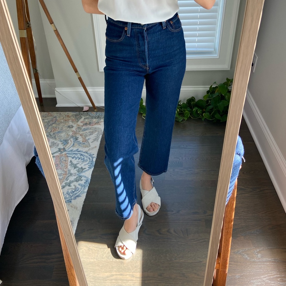 Blue Levis Ribcage Straight Size 26